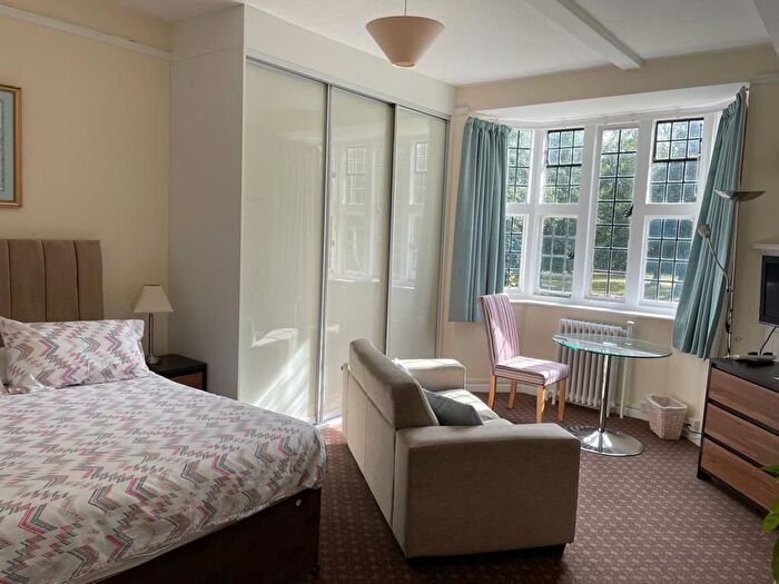 1 Bedroom Studio To Rent In Hunts Lane, Taplow, Maidenhead, SL6