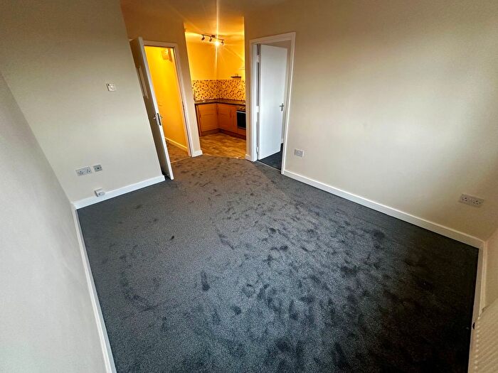 1 Bedroom Flat To Rent In Oxford Street, Ripley, DE5