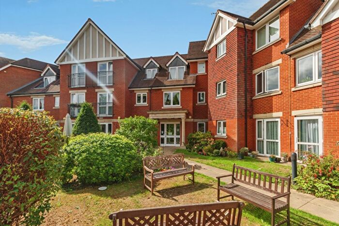 1 Bedroom Property For Sale In Linkfield Lane, Redhill, Surrey, RH1