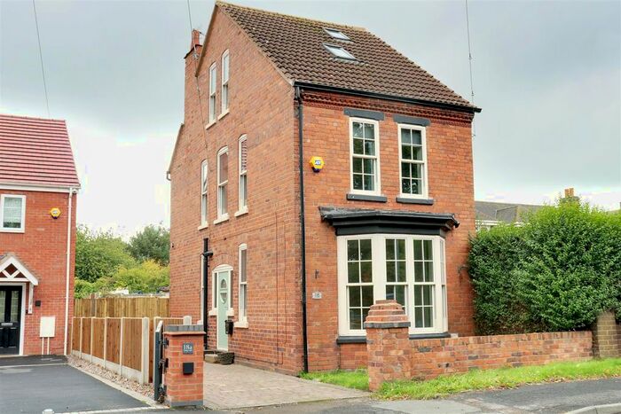 4 Bedroom Detached House To Rent In Long Lane, Essington, Wolverhampton, WV11
