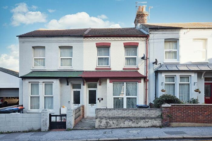 2 Bedroom Terraced House For Sale In Margate Road, Ramsgate, CT11