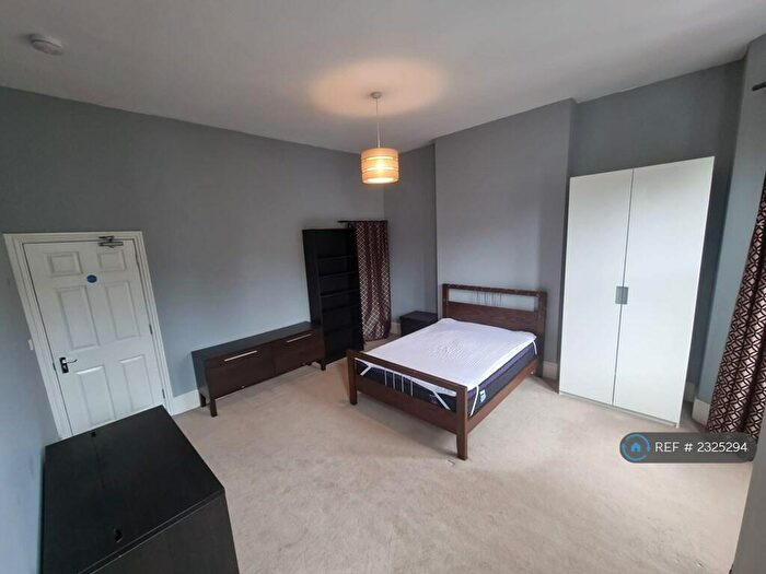 4 Bedroom Terraced House To Rent In Middleborough Road, Coventry, CV1