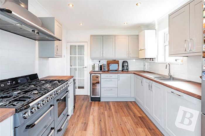 4 Bedroom Semi-Detached House For Sale In St Albans Avenue, Upminster, RM14