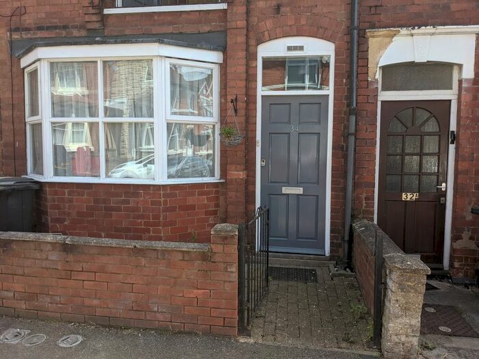 2 Bedroom Property To Rent In Queen Street, Rushden, NN10