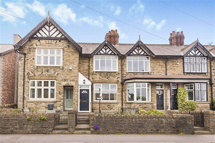 2 Bedroom Terraced House For Sale In Wellington Road, Bollington, Macclesfield, SK10