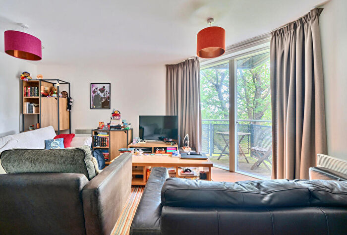 1 Bedroom Apartment For Sale In Cooperage Lane, Southville, Bristol, Somerset, BS3