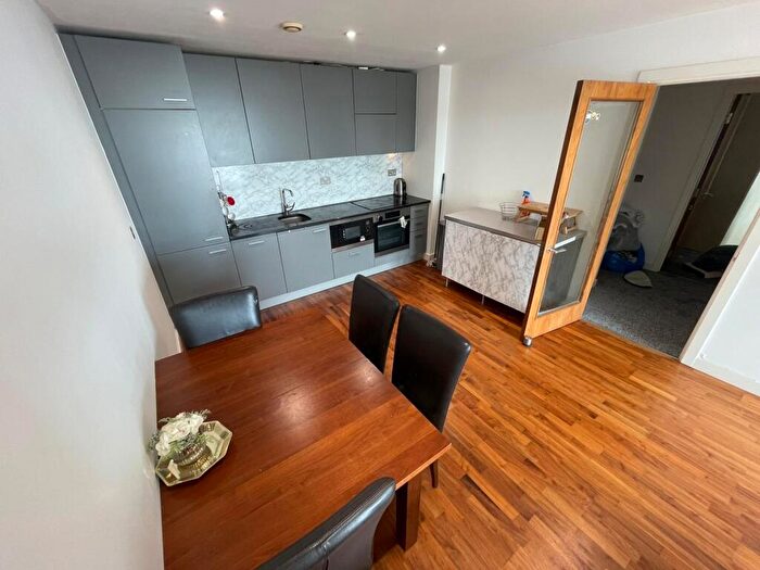 2 Bedroom Apartment To Rent In William Jessop Way, L3
