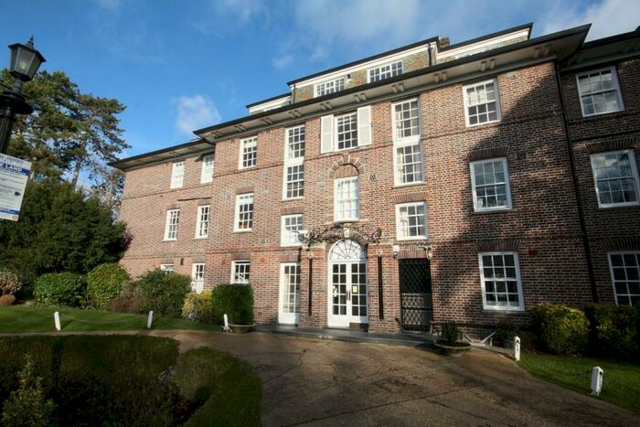 2 Bedroom Apartment To Rent In Park Lawn, Farnham Royal, Slough, SL2
