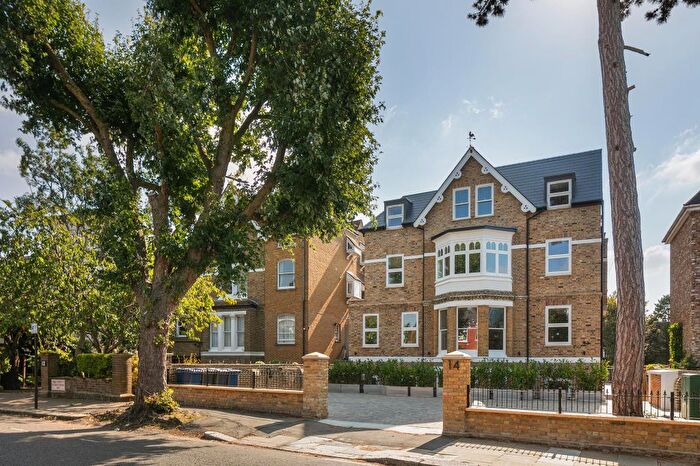 2 Bedroom Flat For Sale In Sutherland Road, London, W13