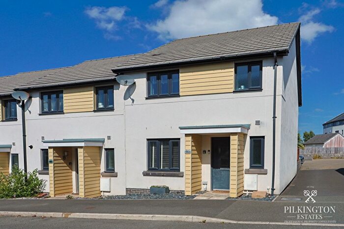 3 Bedroom End Of Terrace House For Sale In Plymouth, Devon, PL9