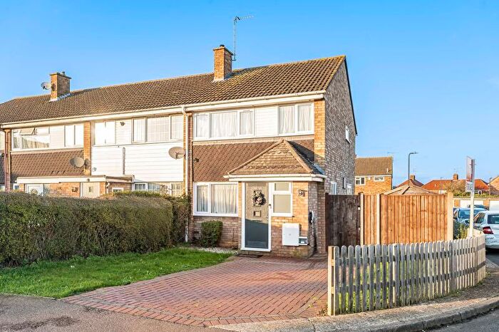 3 Bedroom End Terrace House For Sale In Tiffany Close, Bletchley, Milton Keynes, MK2