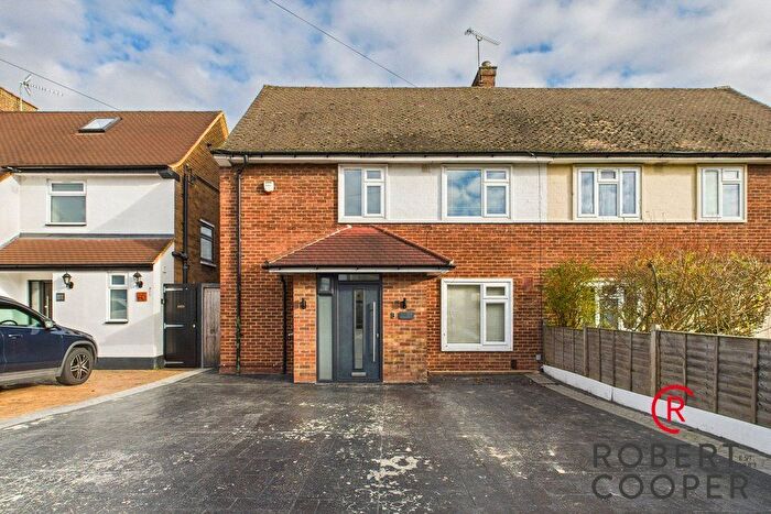 4 Bedroom Semi-Detached House To Rent In Coombe Drive, Ruislip, HA4
