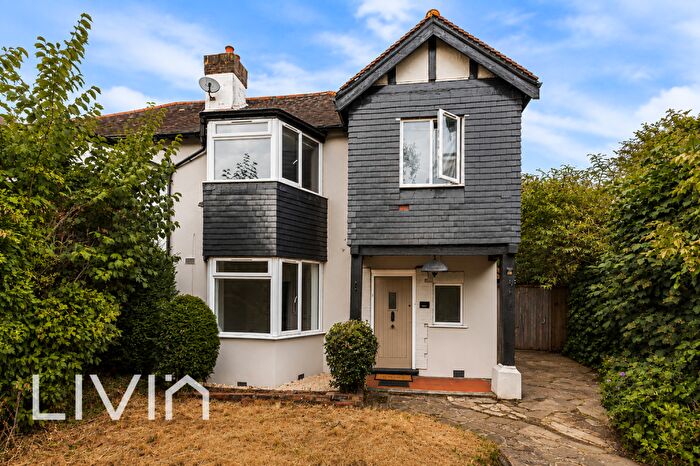 2 Bedroom Flat For Sale In Duppas Hill Road, Croydon, CR0