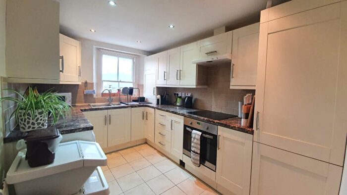 2 Bedroom Flat To Rent In Abbotsford Road, Redland, Bristol, BS6