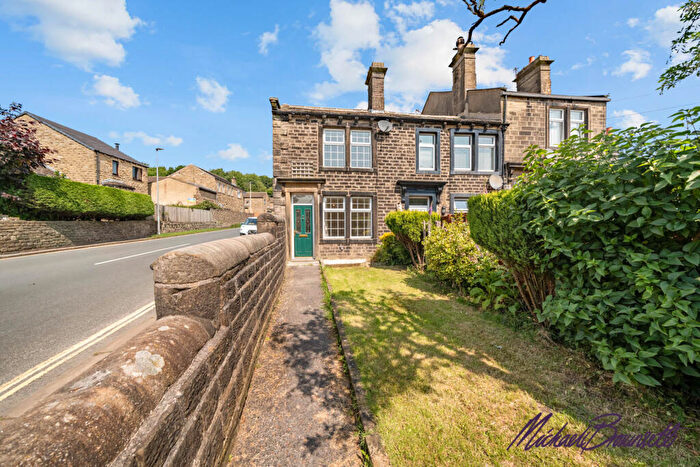 3 Bedroom Semi-Detached House For Sale In Fern Street, Haworth, BD22