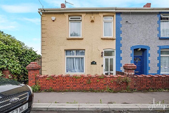 3 Bedroom Semi-Detached House For Sale In School Road, Morriston, Swansea, SA6