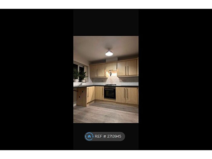 4 Bedroom Terraced House To Rent In Park Close, Preston, PR2