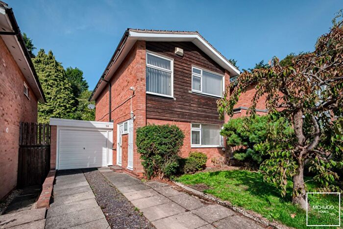3 Bedroom Link Detached House For Sale In Balcaskie Close, Birmingham, B15