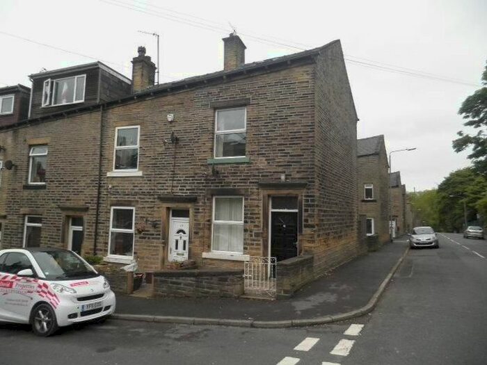 2 Bedroom Terraced House To Rent In Oxford Street, Sowerby Bridge HX6