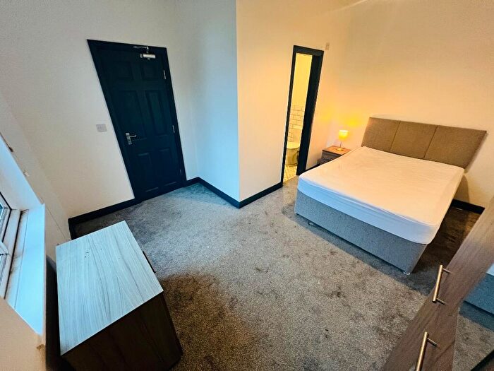 1 Bedroom House Of Multiple Occupation To Rent In The Grove, Stockport, SK2