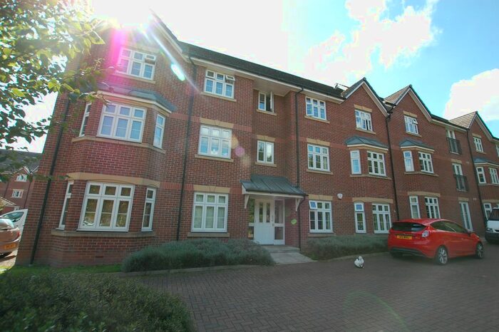 2 Bedroom Flat To Rent In Brattice Drive, Pendlebury, Swinton, Manchester, M27