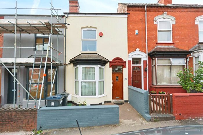 3 Bedroom Terraced House For Sale In Evelyn Road, Birmingham, B11