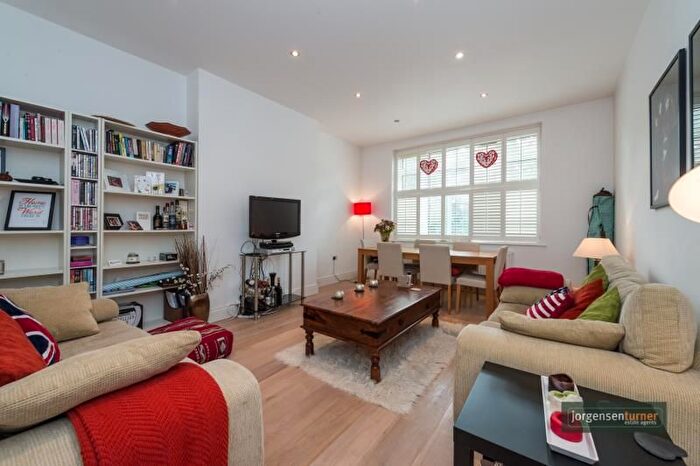 2 Bedroom Flat To Rent In Brondesbury Villas, Queens Park, NW6