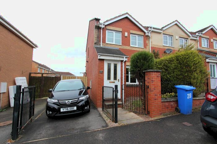 2 Bedroom Semi-Detached House To Rent In Stirling Way, Sheffield, S2
