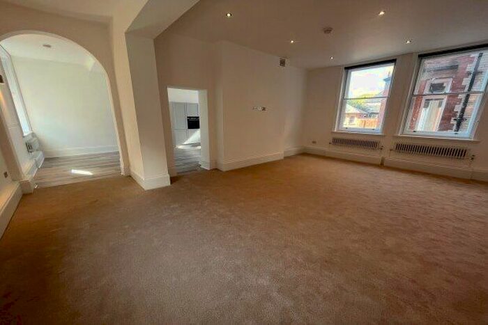 2 Bedroom Flat To Rent In St. Marys Gate, Derby, DE1
