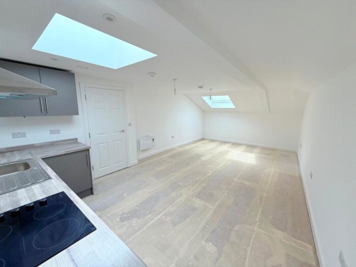 1 Bedroom Apartment To Rent In Madeire Road, West Super Mare, BS23