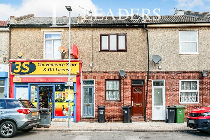 1 Bedroom Flat To Rent In North End Avenue, Portsmouth, PO2