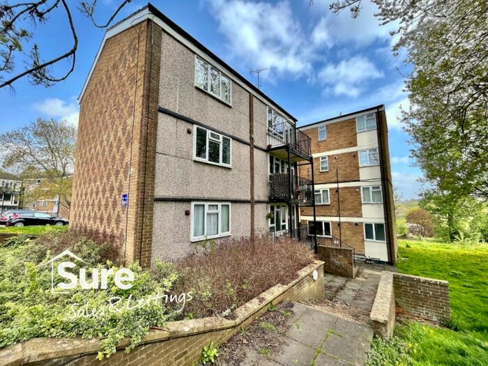 1 Bedroom Apartment To Rent In Wood View, Hemel Hempstead, Hertfordshire, HP1