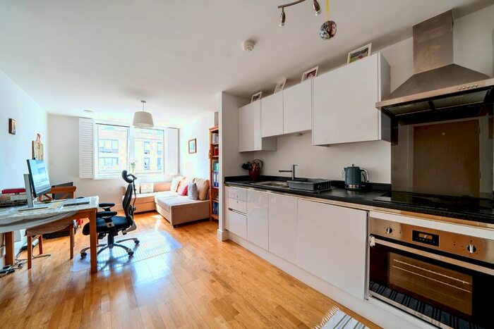 1 Bedroom Flat To Rent In Gladstone House, Dowells Street, Greenwich, London, SE10