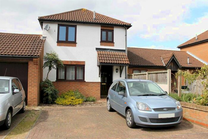 2 Bedroom Terraced House To Rent In Kimbolton Court, Giffard Park, Milton Keynes, MK14
