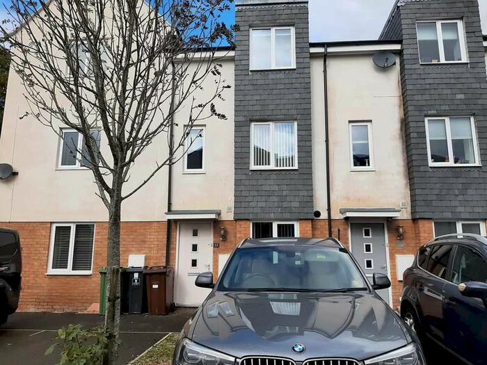 4 Bedroom Town House To Rent In Roborough, Plymouth, PL6