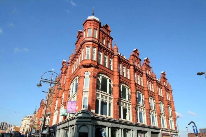 1 Bedroom Flat To Rent In Harewood Street, Leeds, West Yorkshire, LS2