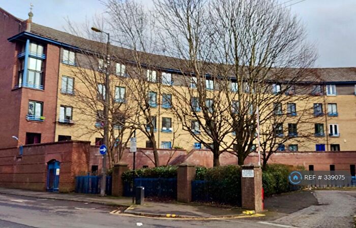 2 Bedroom Flat To Rent In Turnbull Street, Glasgow, G1