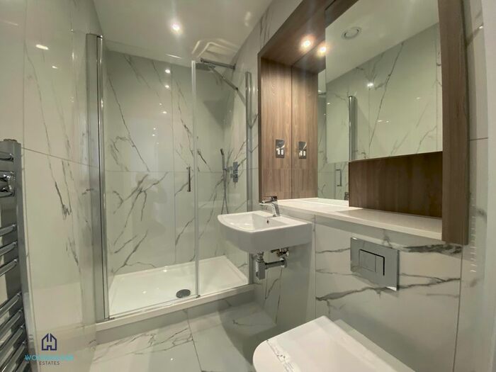 1 Bedroom Flat To Rent In South Street, Romford, RM1