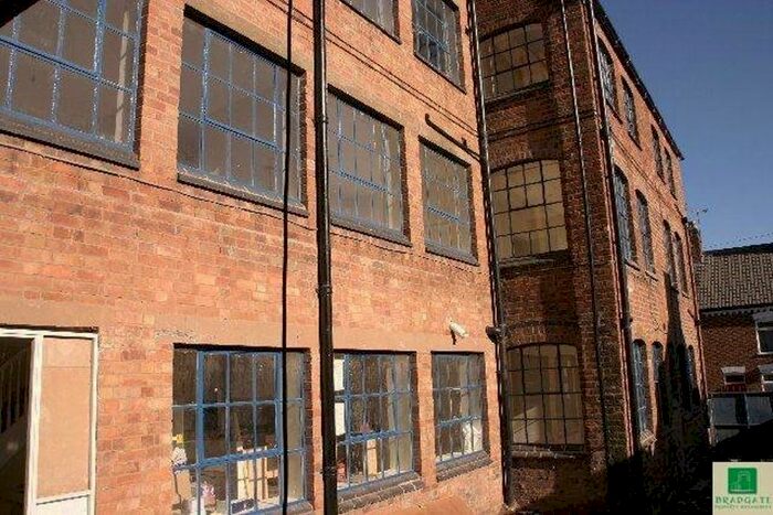 2 Bedroom Flat To Rent In New Street, Earl Shilton, Leicester, LE9