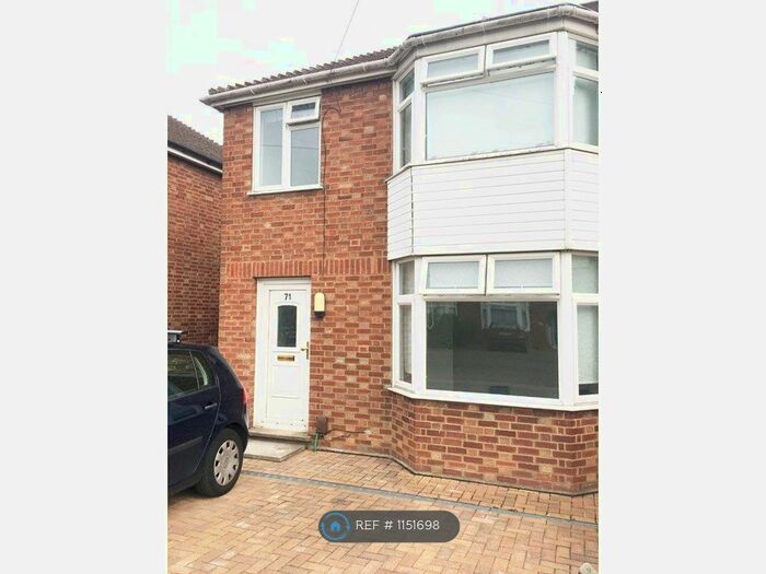 3 Bedroom Semi-Detached House To Rent In Cowper Road, Cambridge, CB1