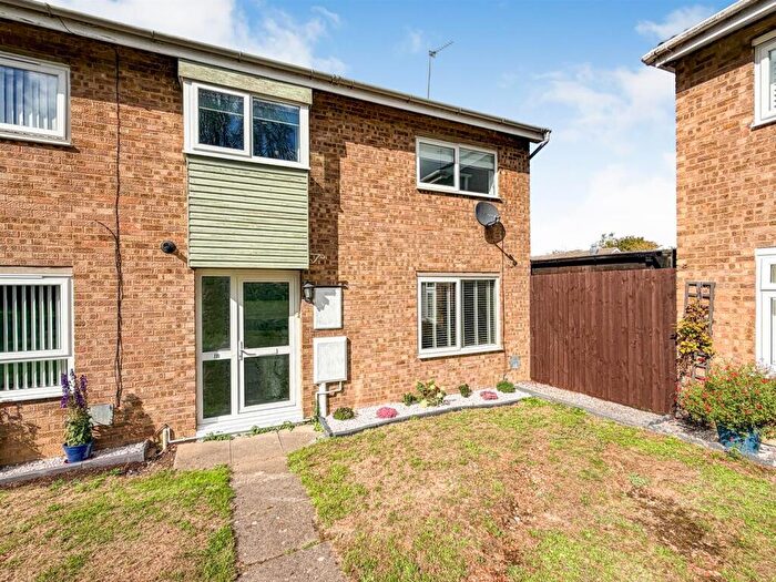 3 Bedroom Semi-Detached House For Sale In Bankside, Corby, NN18