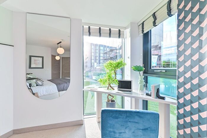 2 Bedroom Flat For Sale In Dylon Riverside, Lower Sydenham, London, SE26