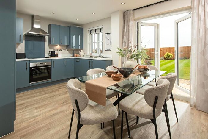 3 Bedroom Semi-Detached House For Sale In Scott Way, South Leaze, Swindon, Wiltshire, SN1