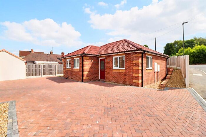 2 Bedroom Bungalow To Rent In Windmill Close, Bolsover, Chesterfield, S44