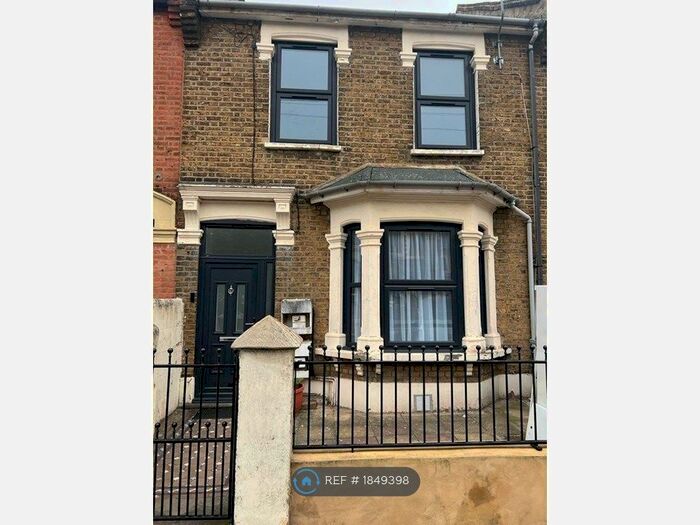 1 Bedroom Flat To Rent In Ground Floor, London, E7