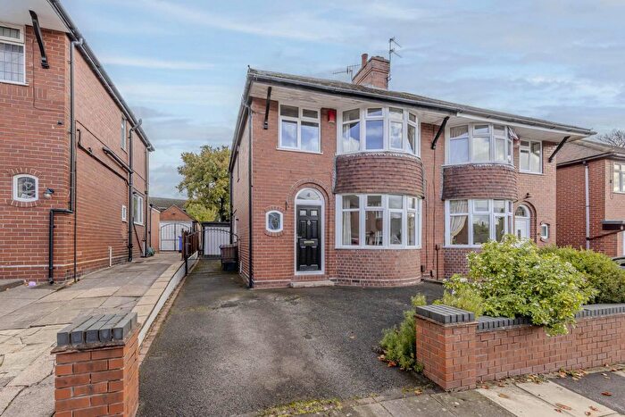 3 Bedroom Semi Detached House For Sale In Parkwood Avenue, Stoke On Trent, ST4