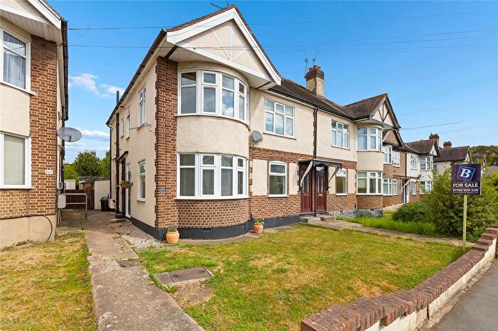 2 Bedroom Maisonette For Sale In Granton Avenue, Upminster, RM14