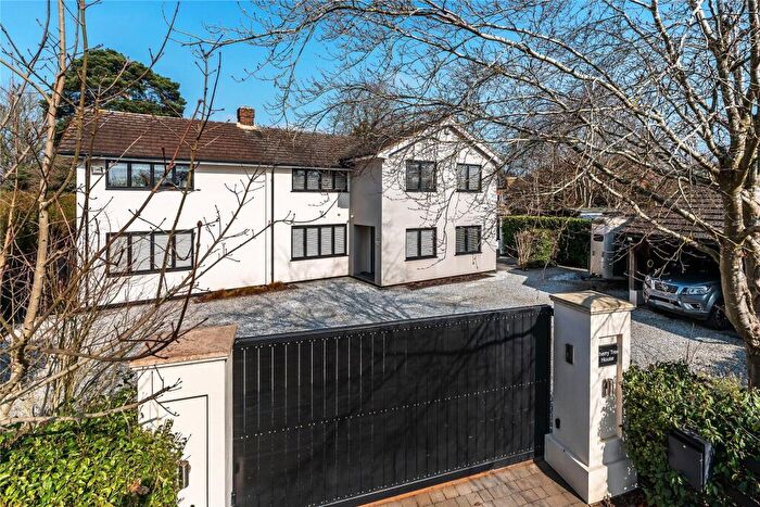 5 Bedroom Detached House For Sale In Send Barns Lane, Send, Surrey, GU23