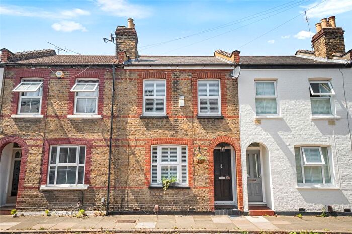 2 Bedroom Terraced House For Sale In Hamilton Road, Twickenham, TW2