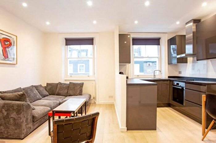 1 Bedroom Flat To Rent In Ladbroke Crescent, London, Uk, W11
